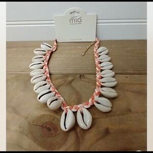 Mia Collection Sea Shell Necklace - Approximately 11"-12" Length-NWT